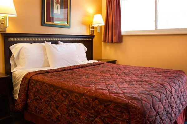 BUDGET HOST COACH INN ATHENS (Athens)